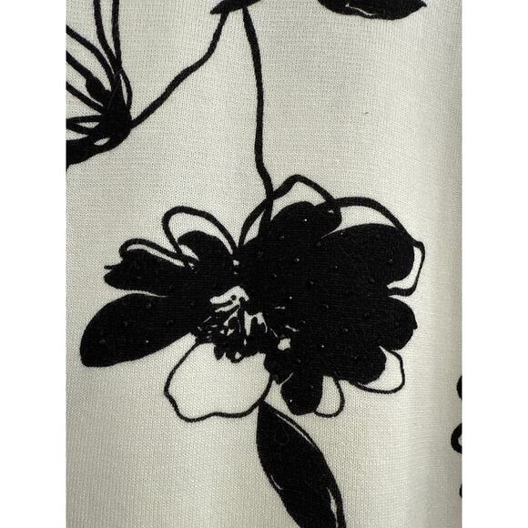 Women’s Sweater Tunic Sz XL White Black Floral Boho Work to weekend Layering - Picture 2 of 9